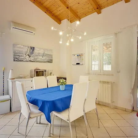 Σπίτι διακοπών House Helena Banjole