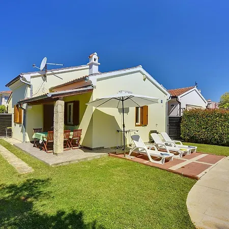 House Helena * Banjole