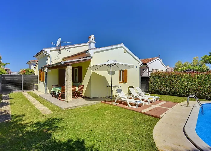 House Helena * Banjole